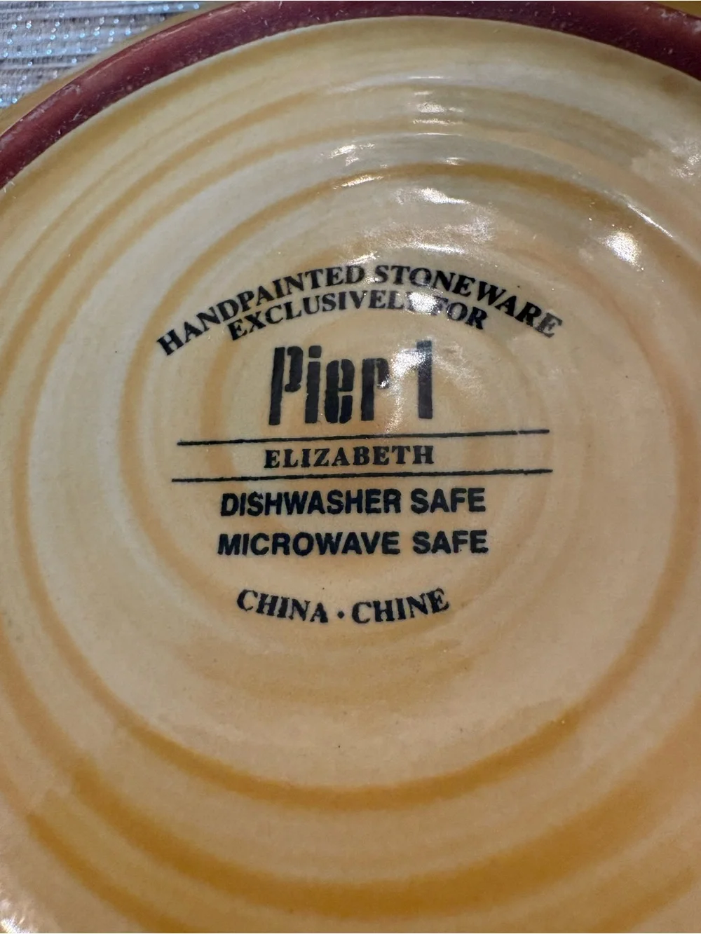 Set of 2 Pier 1 Elizabeth rimmed soup pasta bowl , 9 inches in diameter